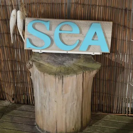Apartment Sea